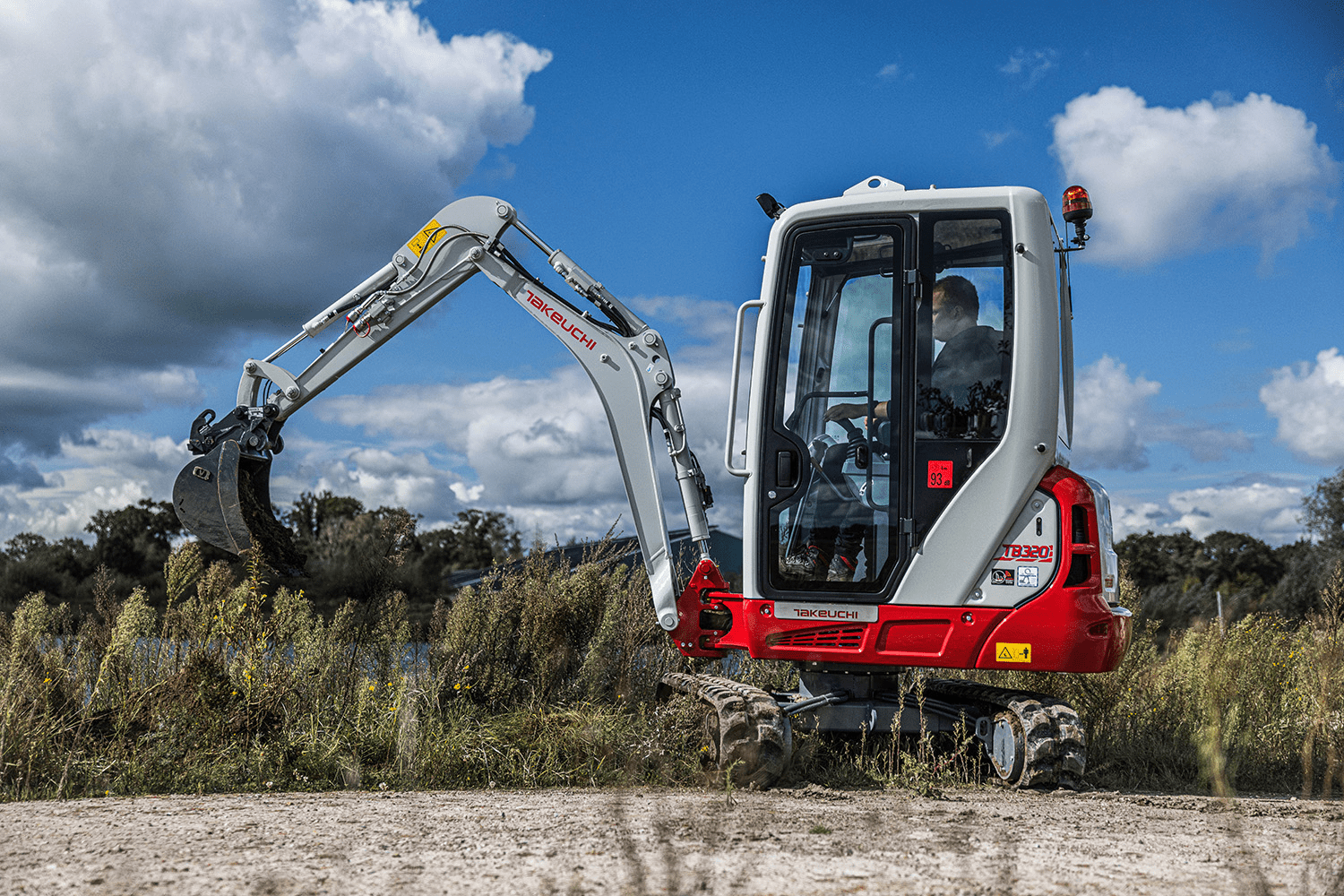 De Takeuchi TB320 speciaal voor hoveniers en groenvoorziening