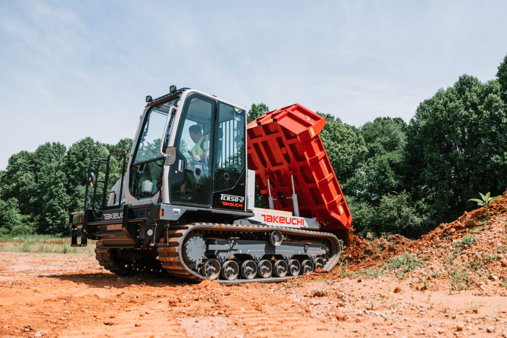 Takeuchi TCR50-2 rupsdumper met kiepbak omhoog 